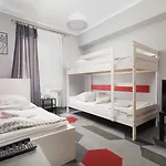 Moon Hostel *
