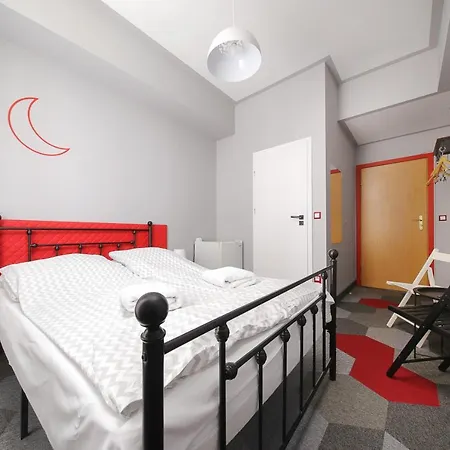 Hostal Moon *