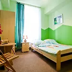 Hostel Moon